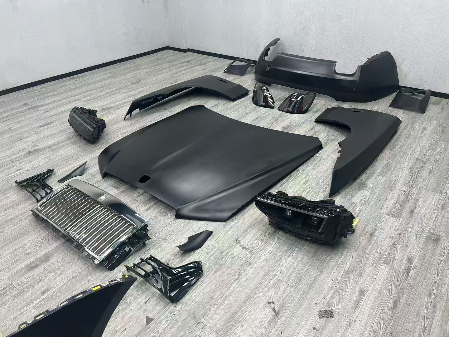 Rolls-Royce Ghost 2025 Upgrade Body Kit - Image 2
