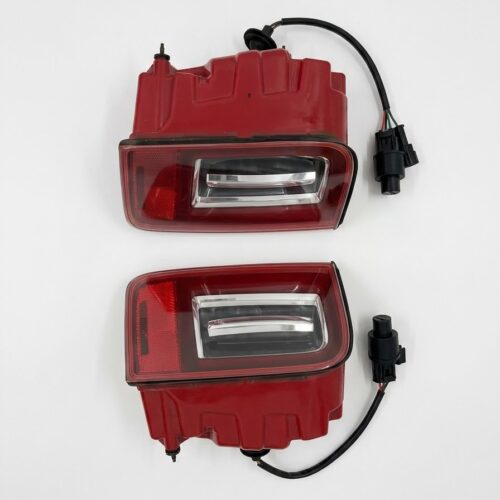 微信图片_20260907183502_2_7 Rolls-Royce Cullinan 2018-2024 7447043-06 7447044-06 Original used taillights