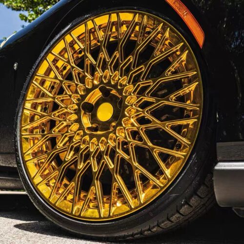 微信图片_20261015162852_93_1 Custom gold forged wheels for the Ferrari Roma Spider