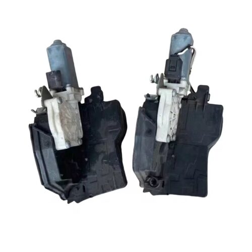微信图片_20261022180750_1848_1 Door lock assembly for Rolls-Royce Cullinan (51217202141, 51217202142)